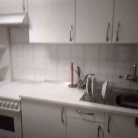 2 Bedroom Center *