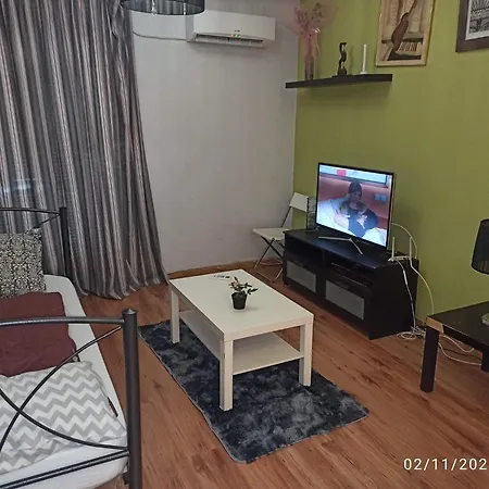 2 Bedroom Center Lägenhet *