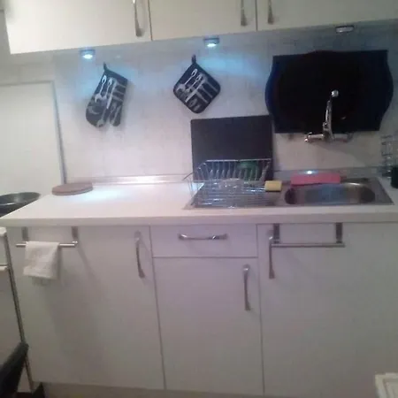 2 Bedroom Center * 塞萨洛尼基